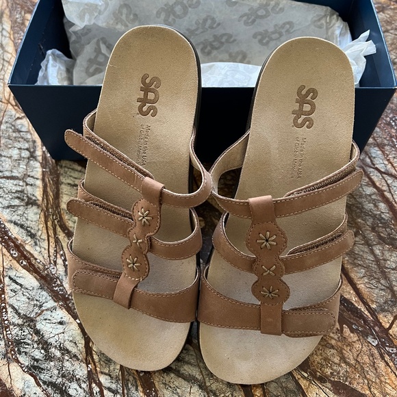 SAS Sandals size 9 - Picture 1 of 10